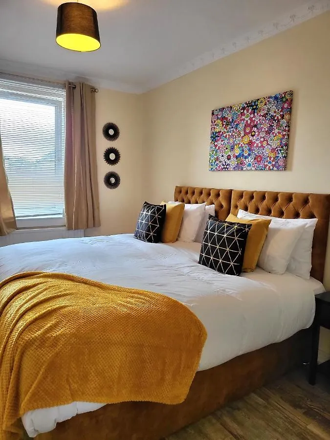 4 Bedrooms Apartment By Sensational Stay Short Lets & Serviced Accommodation Edinburgh United Kingdom